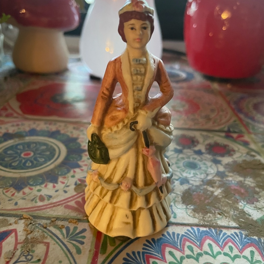 A Vintage Victorian LADY made of Porcelain